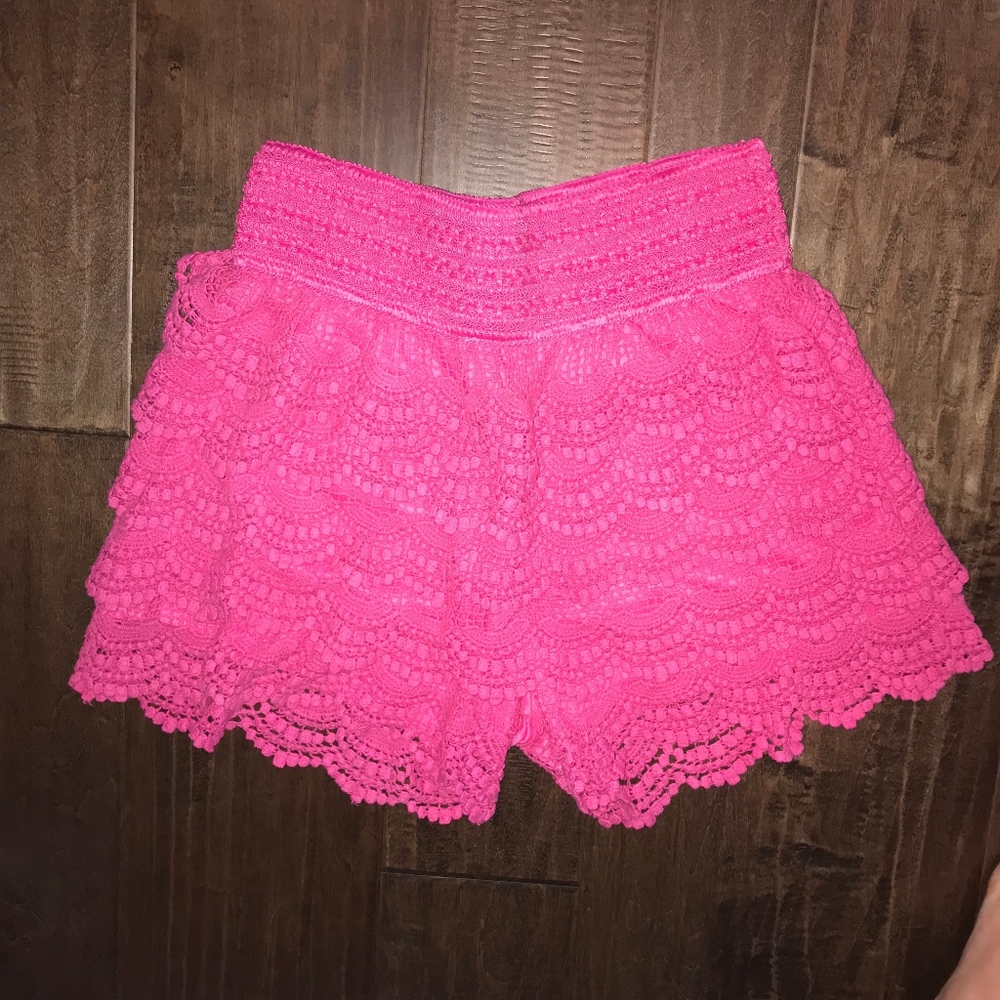 Scallop Lace Shorts